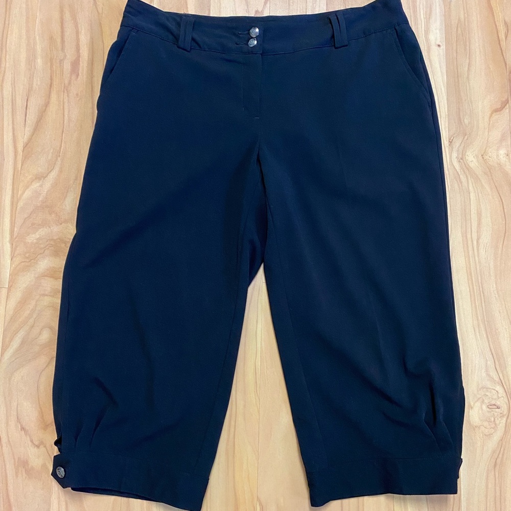 Women’s Daisy Fuentes Moda Black Capri Dress Pants 12